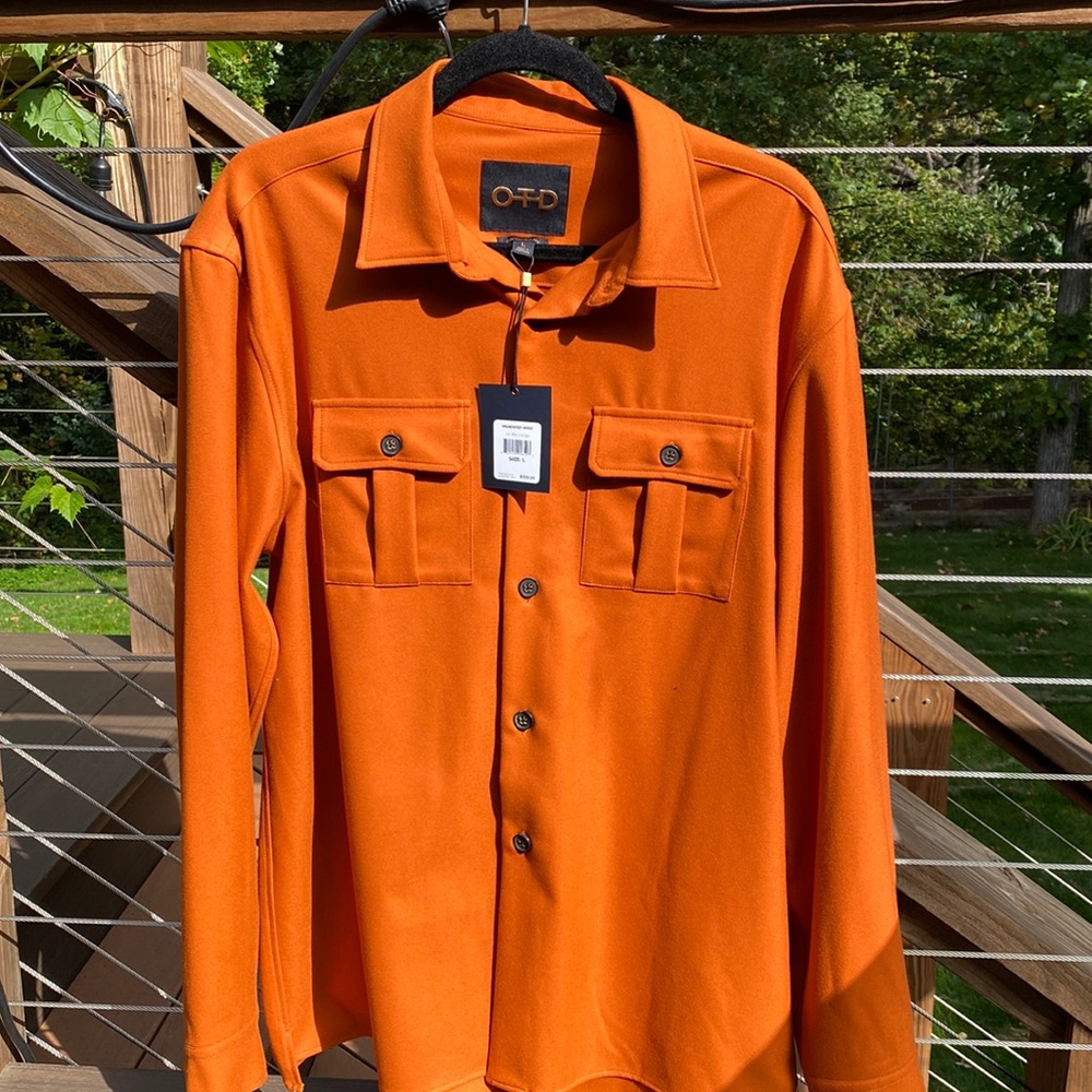 NWT OTD Men’s Button Up Shirt (Large)